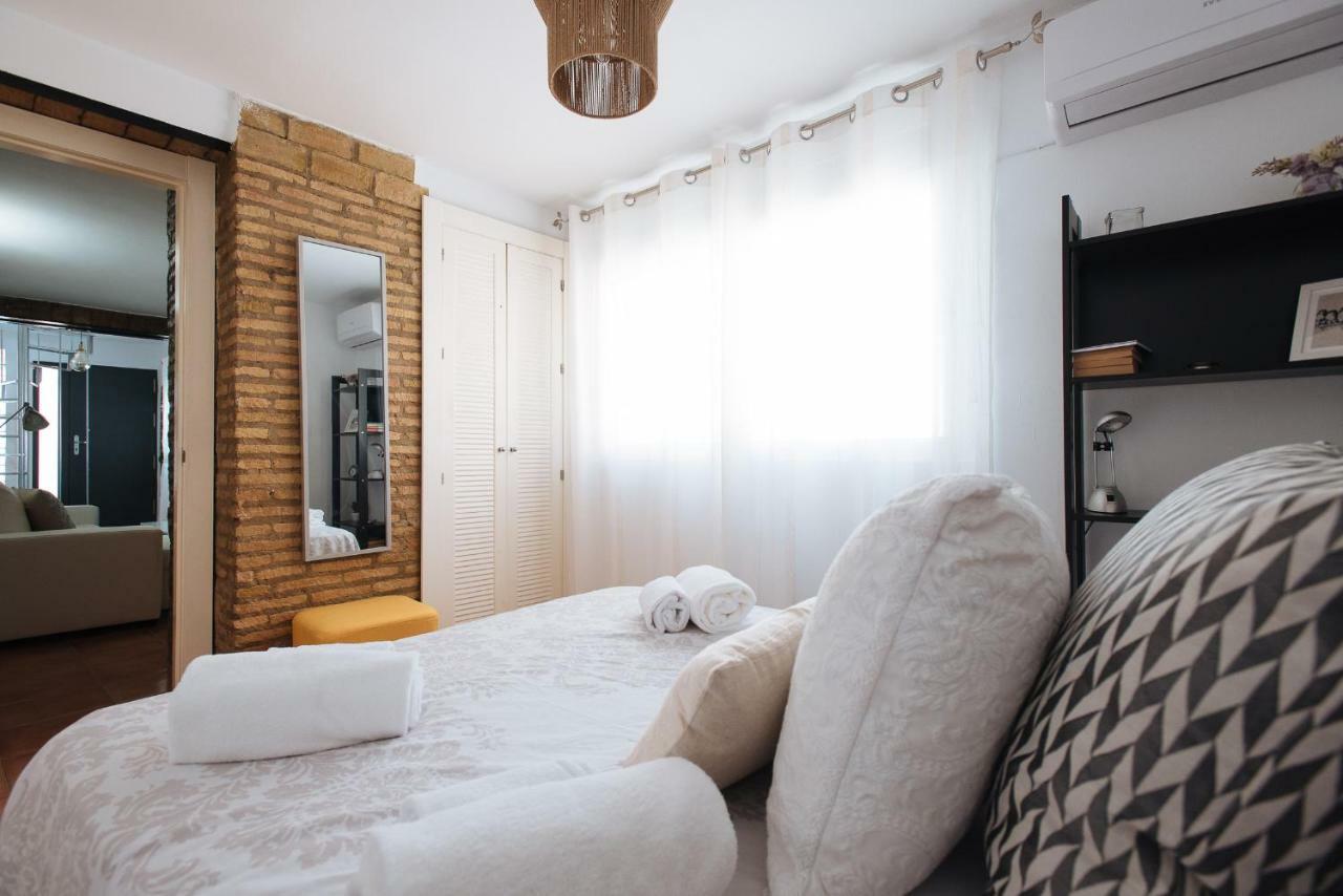 Cozy Attic With Terrace- 1Bd 1Bth- San Vicente Appartamento Siviglia Esterno foto